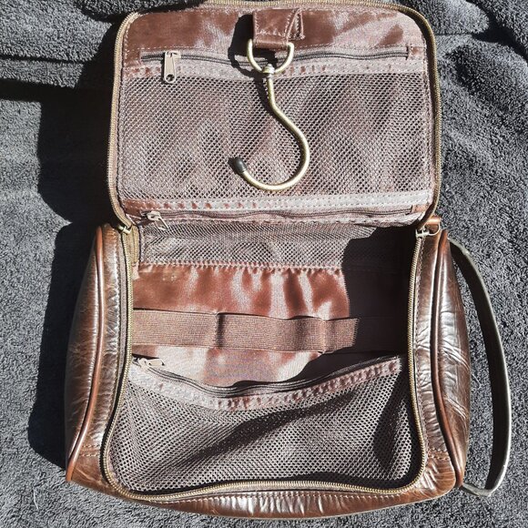 Fossil Men's Leather Hanging Toiletry Wash Bag Brown Travel Nashville Predators - Picture 5 of 13